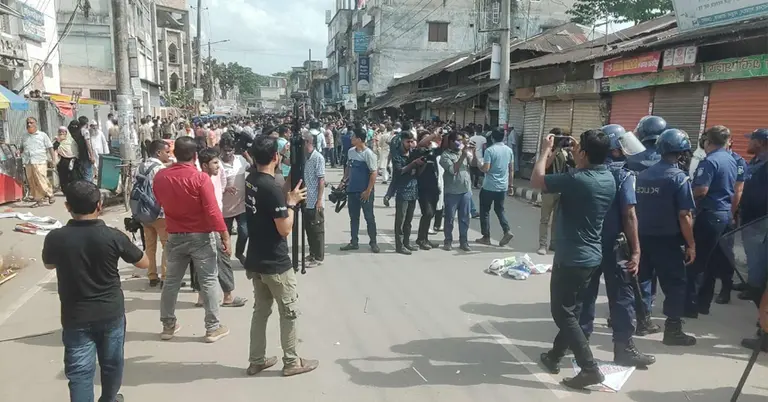 ভোলায় বিএনপি-বিজেপি সংঘর্ষ